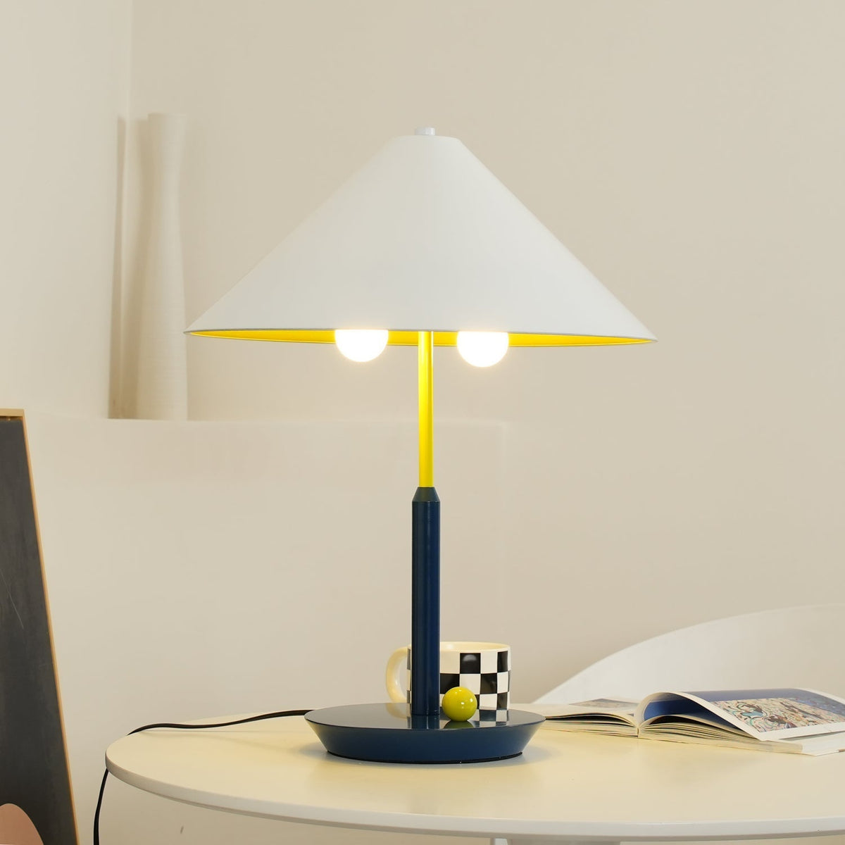 Liorinina moderne tafellamp