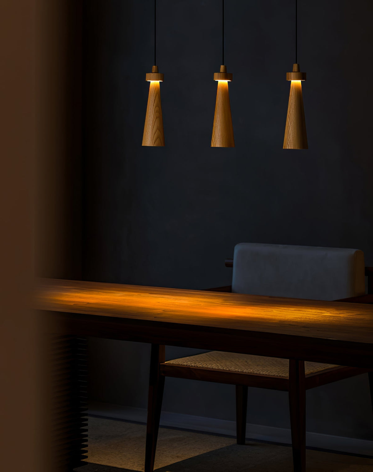 Tesno Minimalistische hanglamp van walnoothout