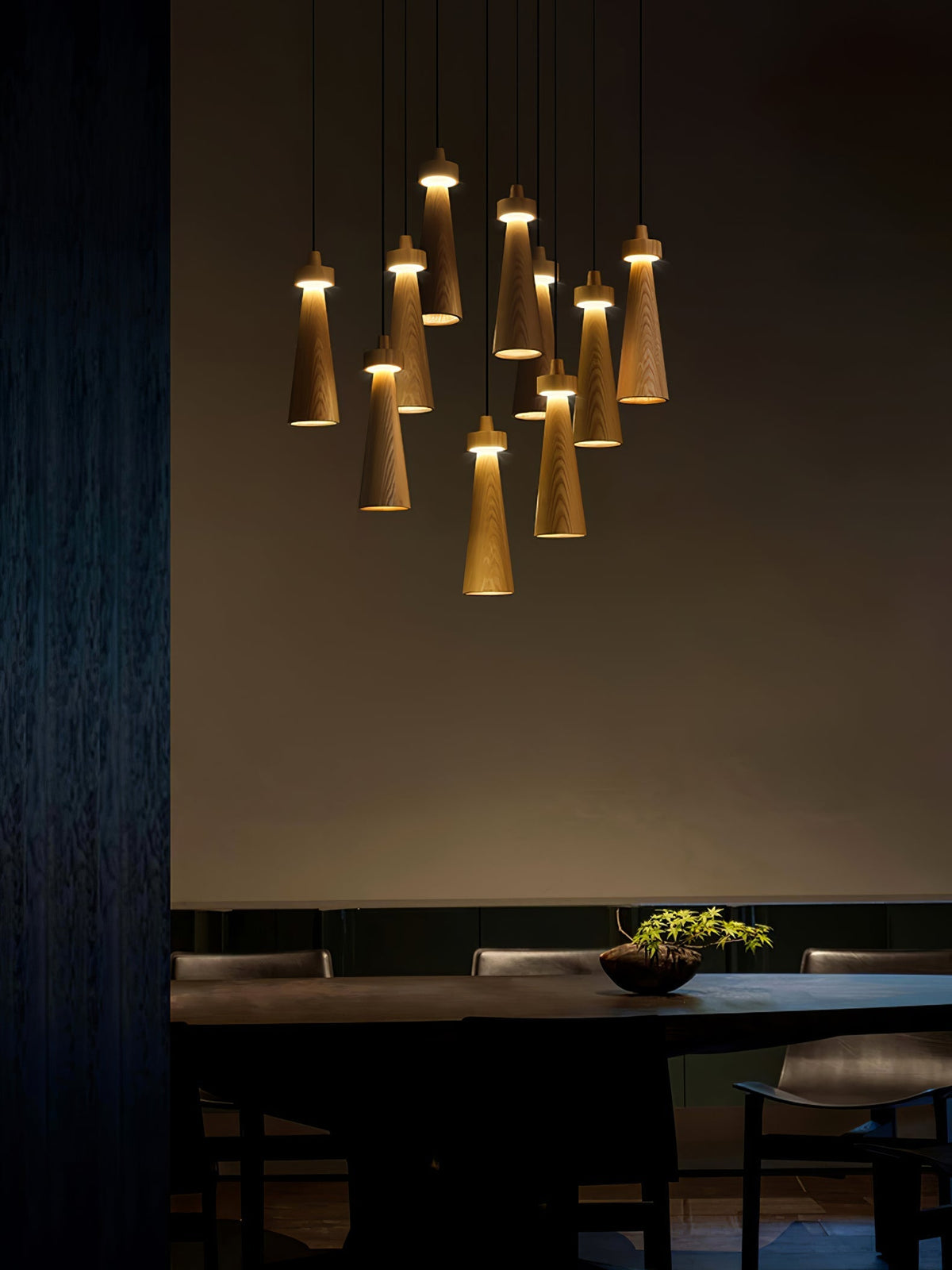Tesno Minimalistische hanglamp van walnoothout