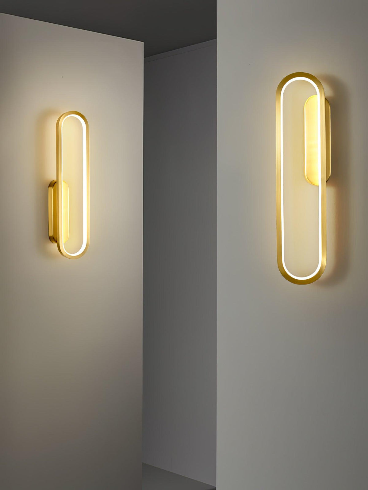 Dhu klassieke Lange Ova wandlamp van messing