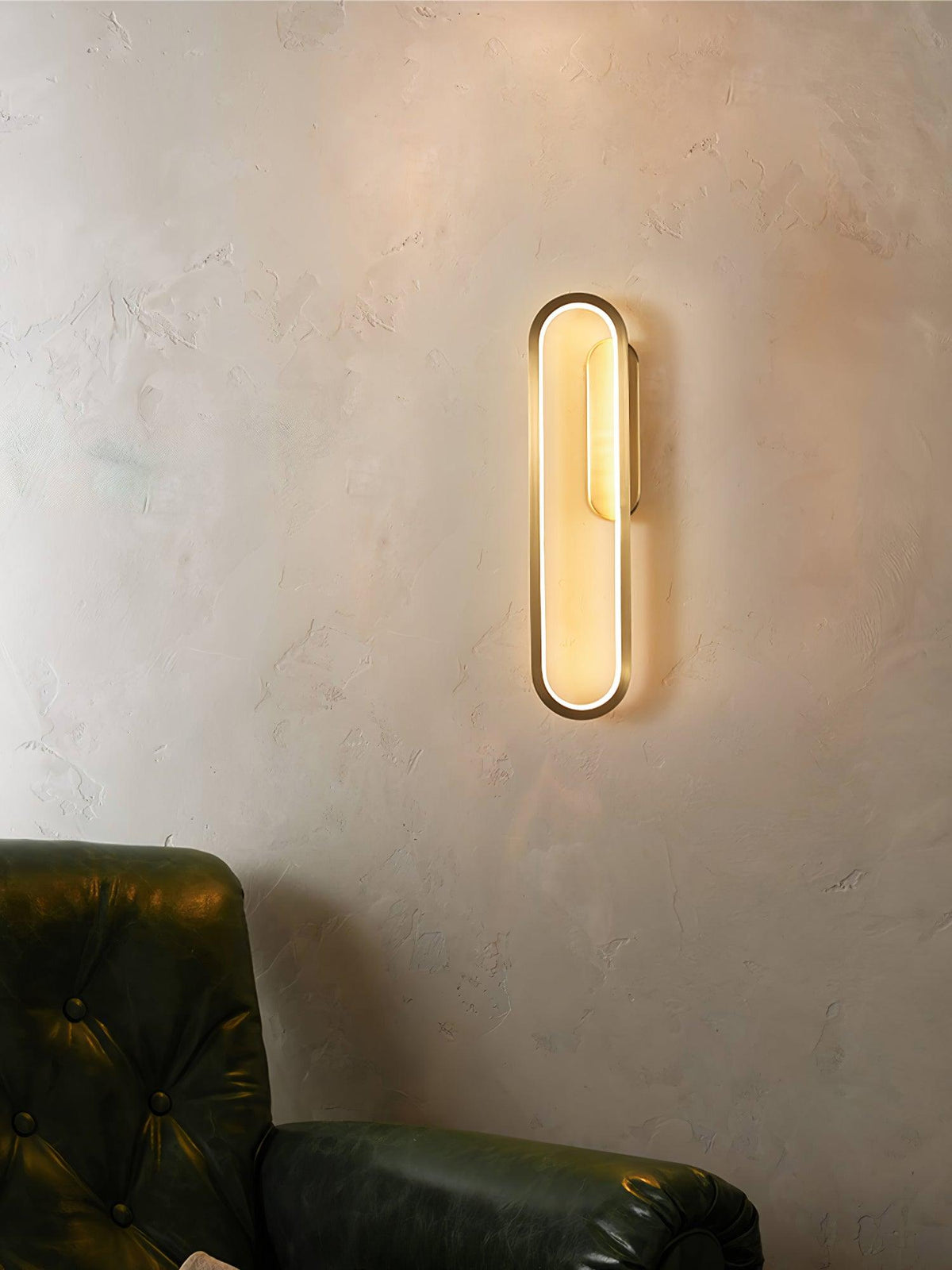 Dhu klassieke Lange Ova wandlamp van messing