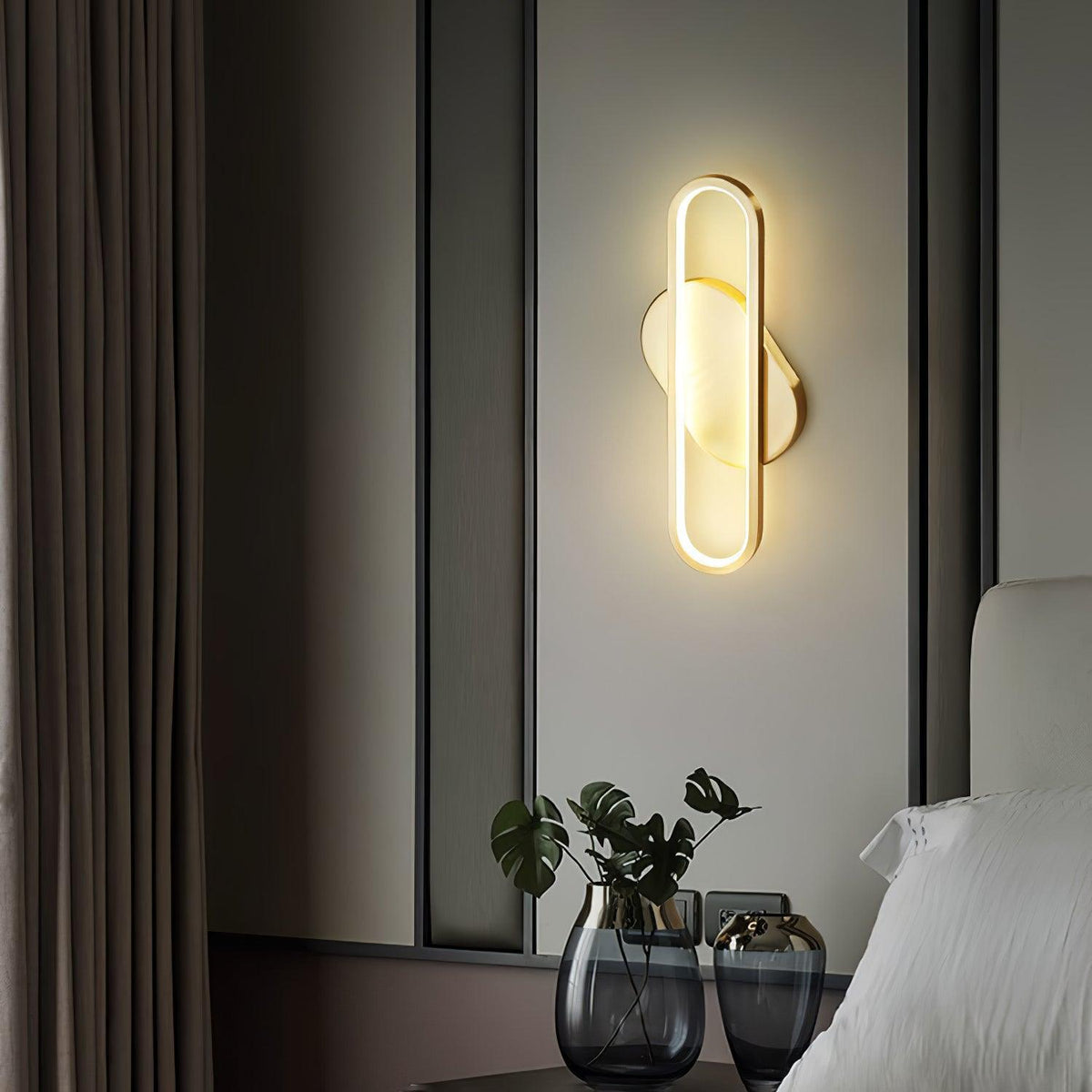 Dhu klassieke Lange Ova wandlamp van messing