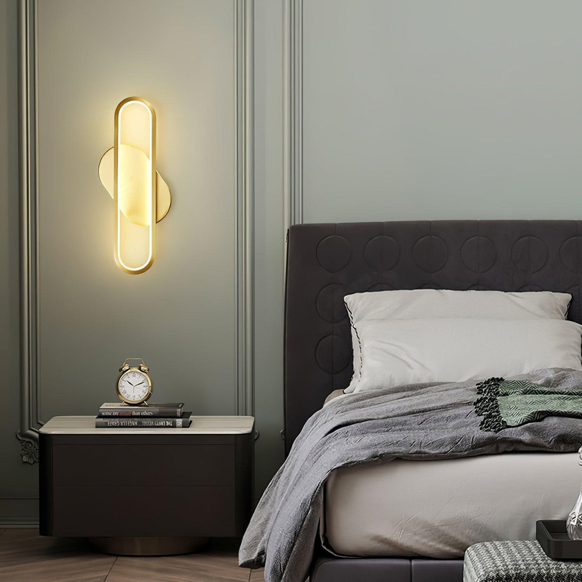Dhu klassieke Lange Ova wandlamp van messing