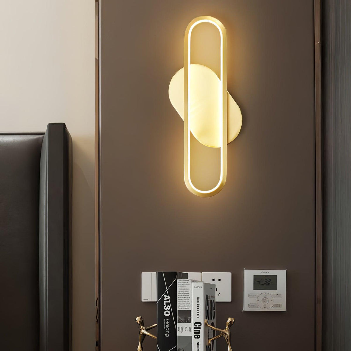 Dhu klassieke Lange Ova wandlamp van messing