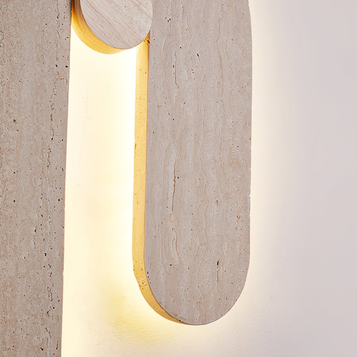 Ithaus wandlamp in geel travertin