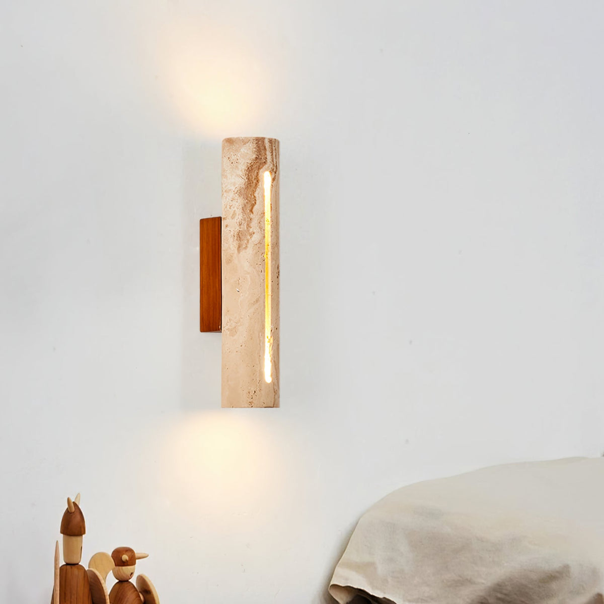 Nissa travertin wandlamp