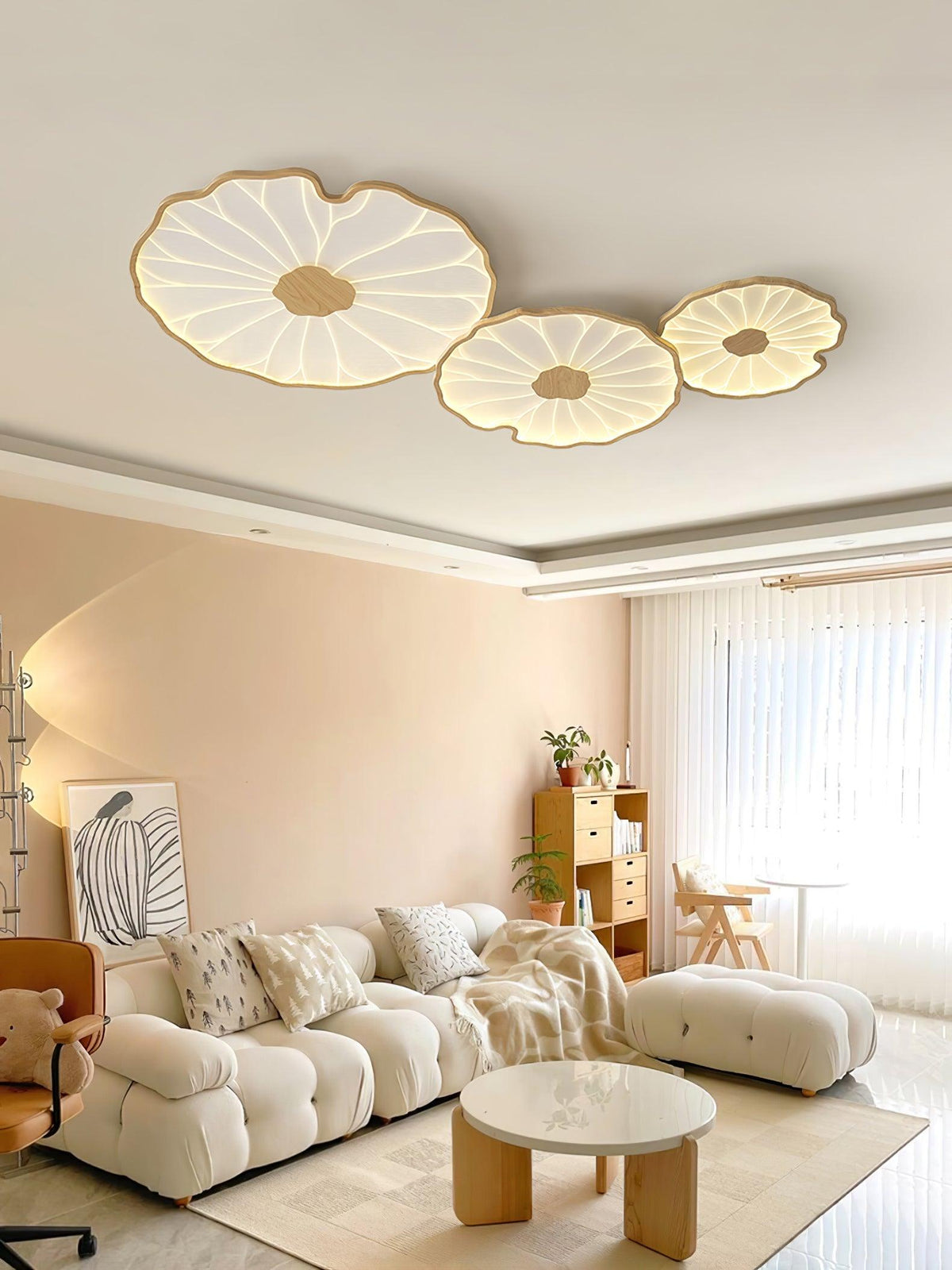 Rinorian plafondlamp Lotus Leaf met walnoot afwerking