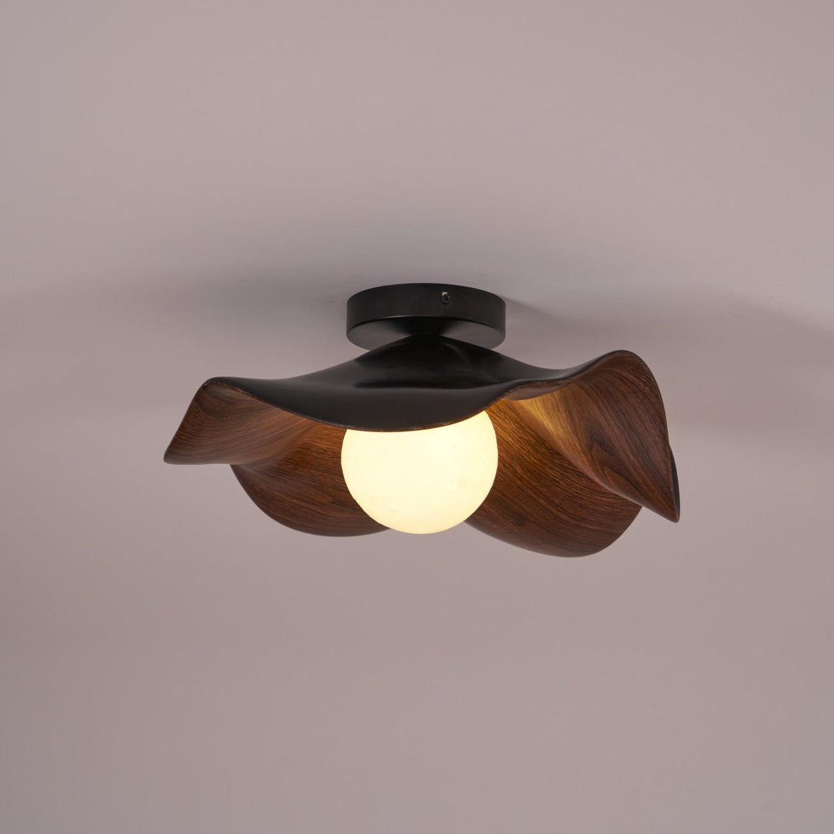 Belenor plafondlamp Lotus Leaf met witte afwerking en hout