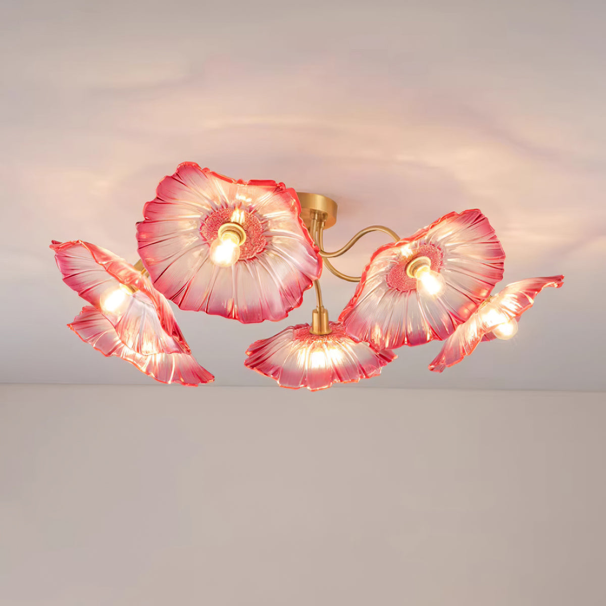 Lioruina messing plafondlamp van glas met bladglas en goudkleurige afwerking