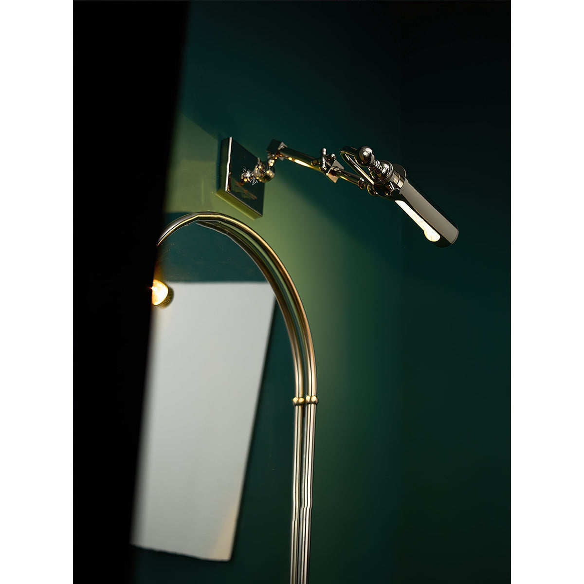 Asteron wandlamp