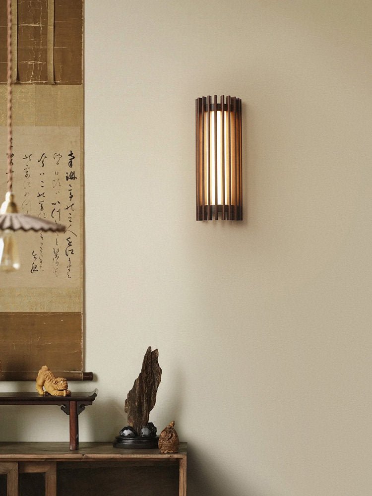 Renarenne wandlamp met verticale lamellen