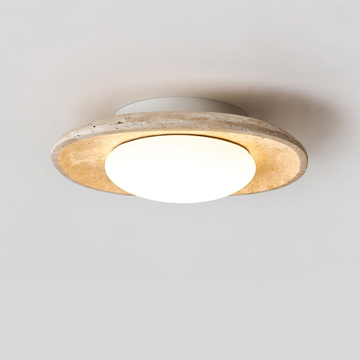 Serinora plafondlamp in geel travertin