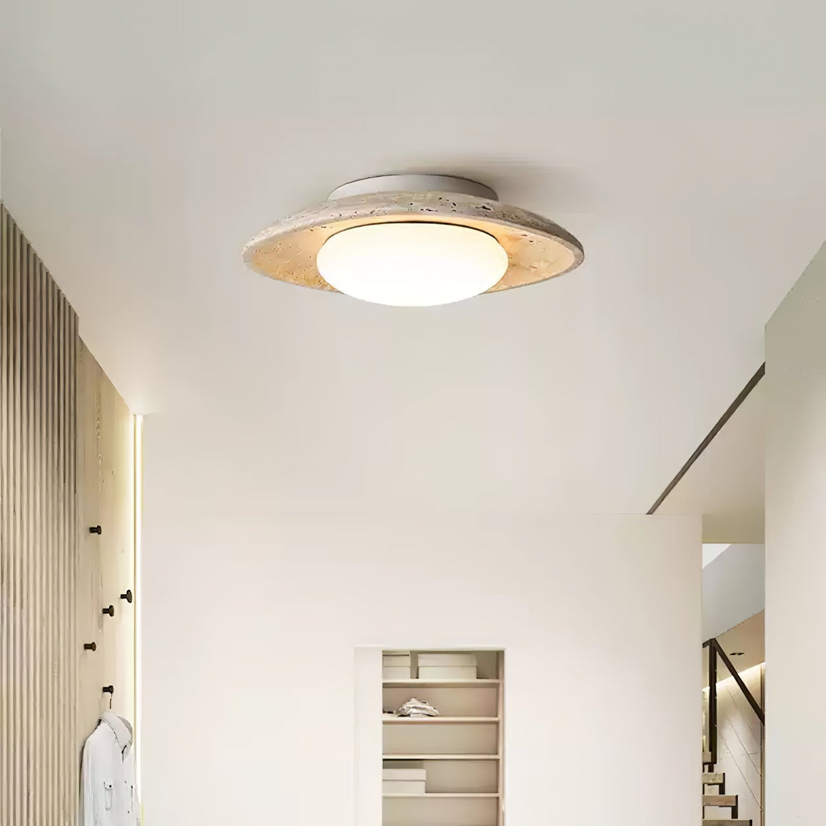 Serinora plafondlamp in geel travertin