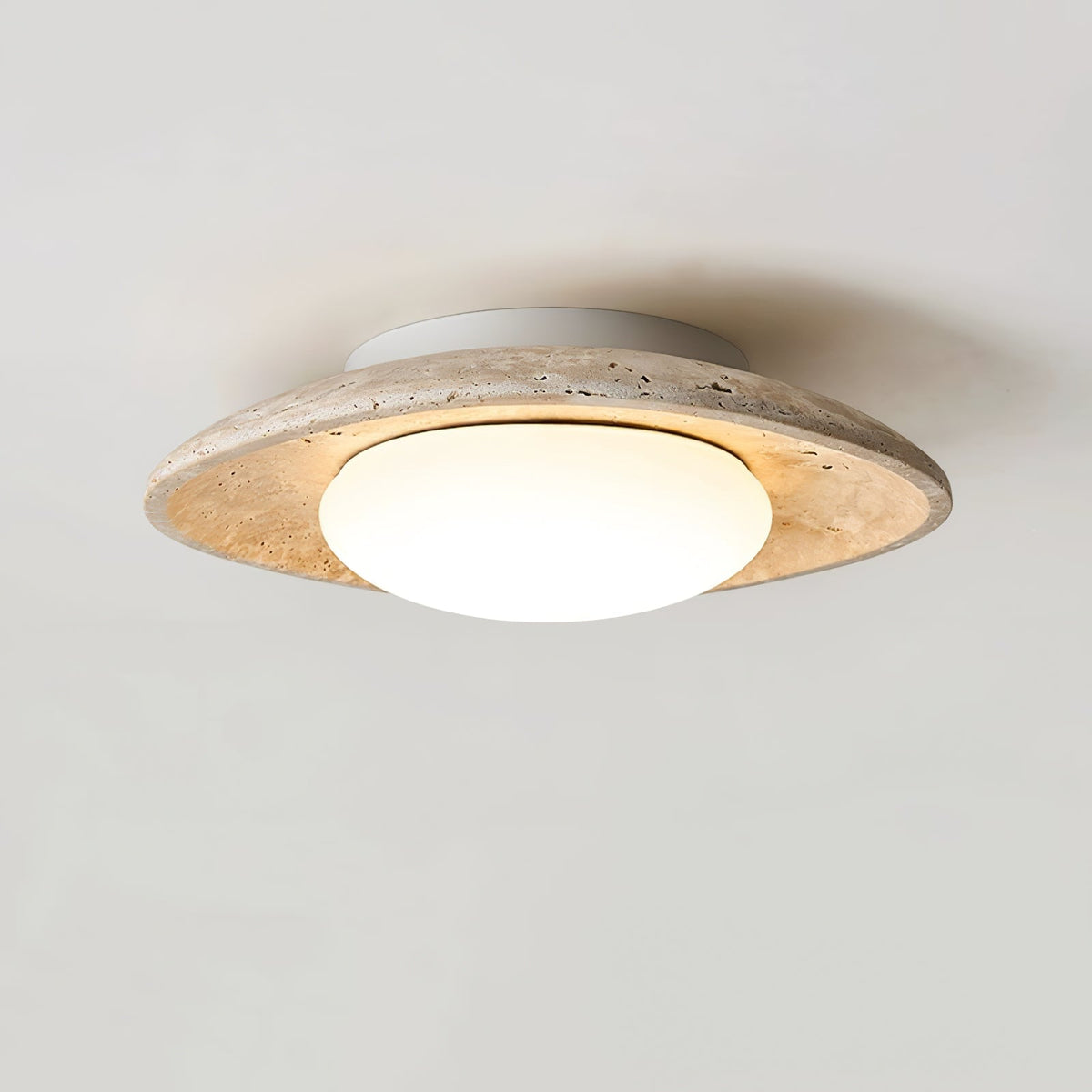 Serinora plafondlamp in geel travertin