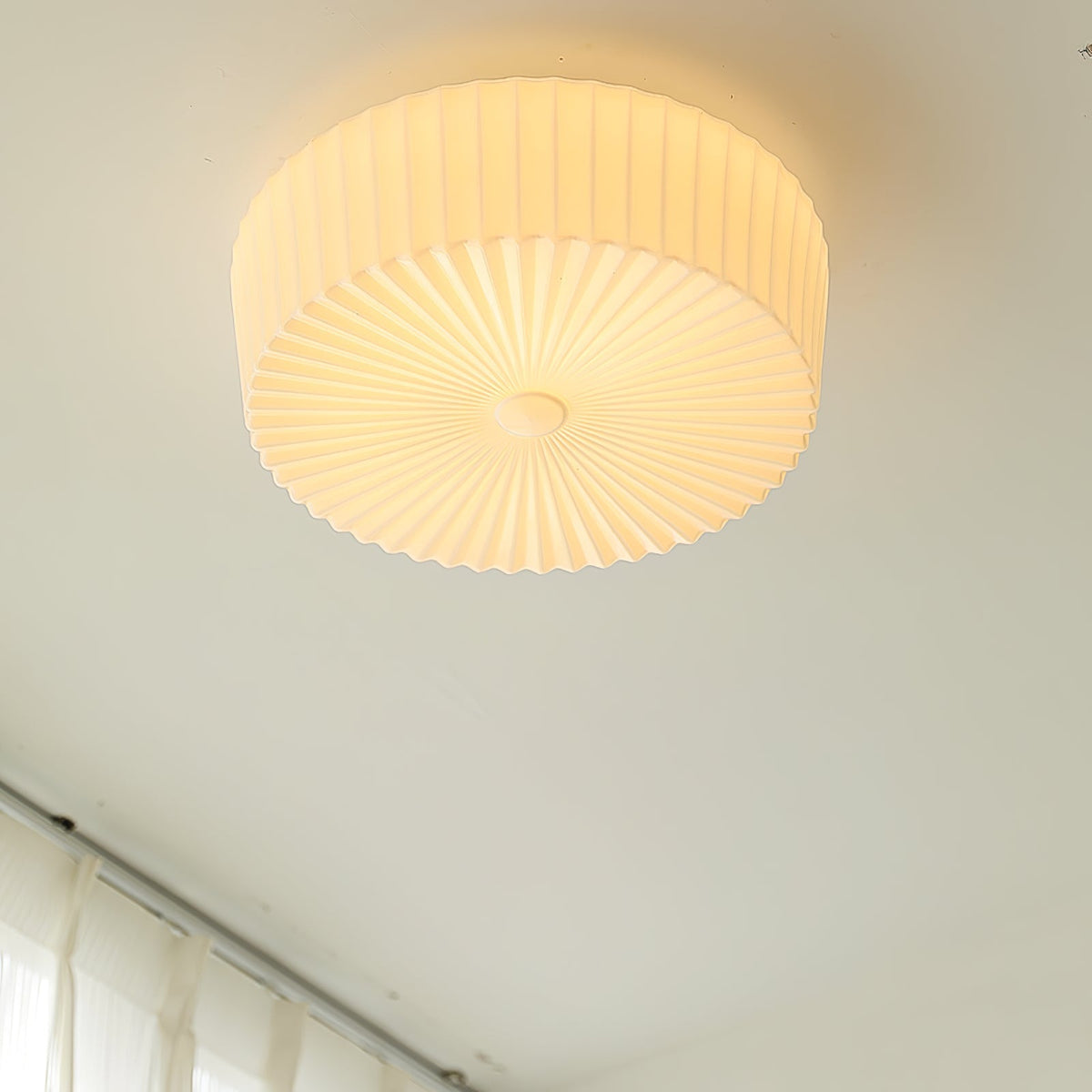 Celeena stralende glazen plafondlamp in trommelvorm