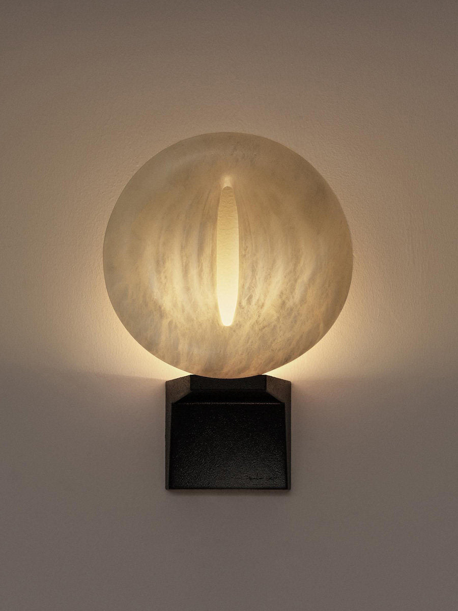 Eirion Rift albasten wandlamp