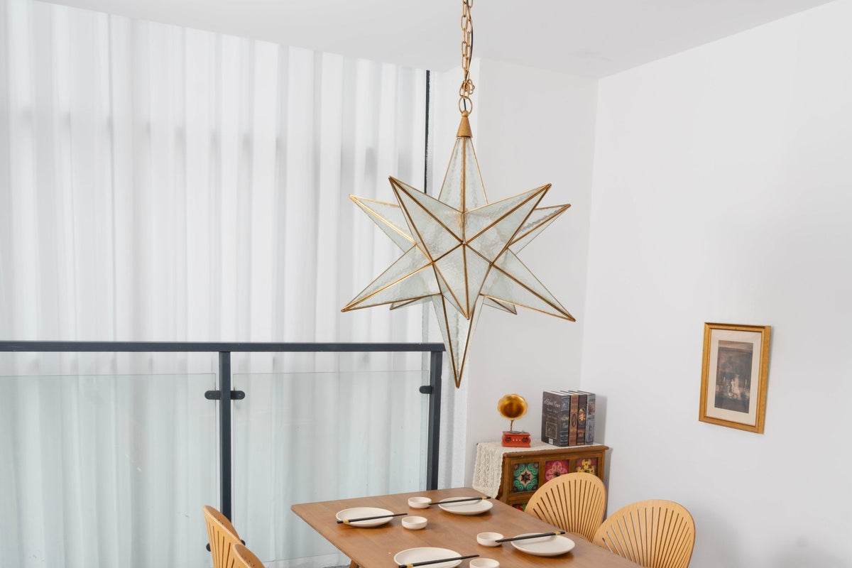 Sotr elegante kroonluchter met glazen ster