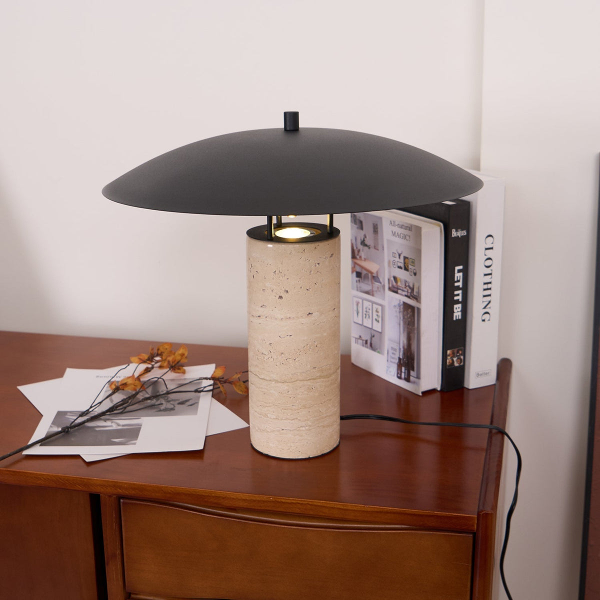 Eara Disc-Pillar travertin tafellamp