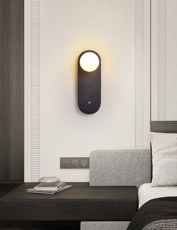 Taveella zwarte wandlamp in travertin