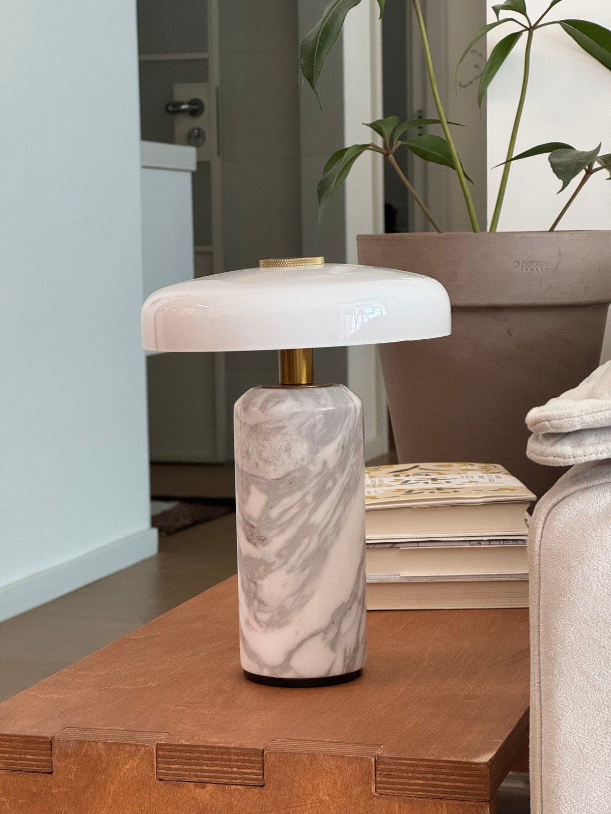 Ryvek moderne tafellamp van marmer