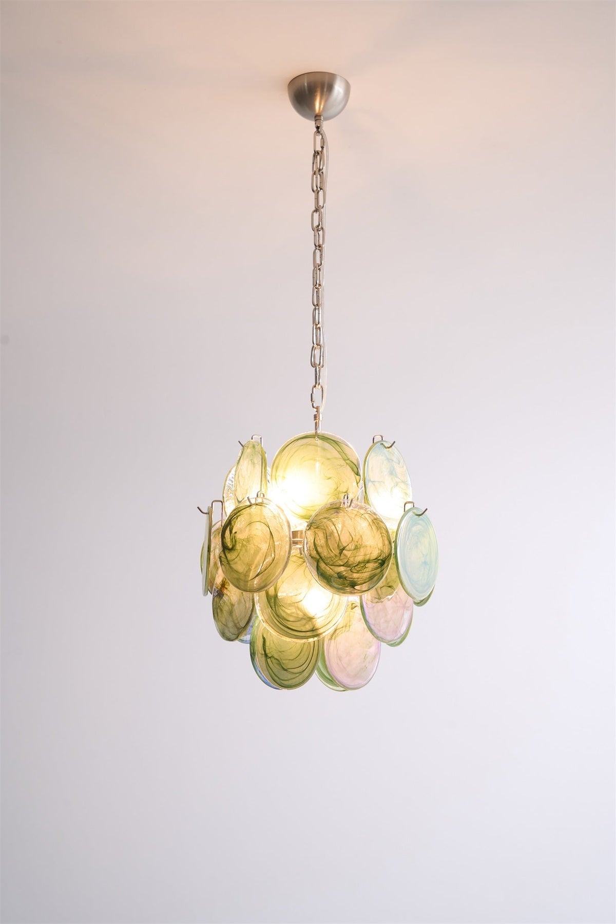 Teriinelle kroonluchter met meelagen Murano-disc kunstwerk in meerdere kleuren