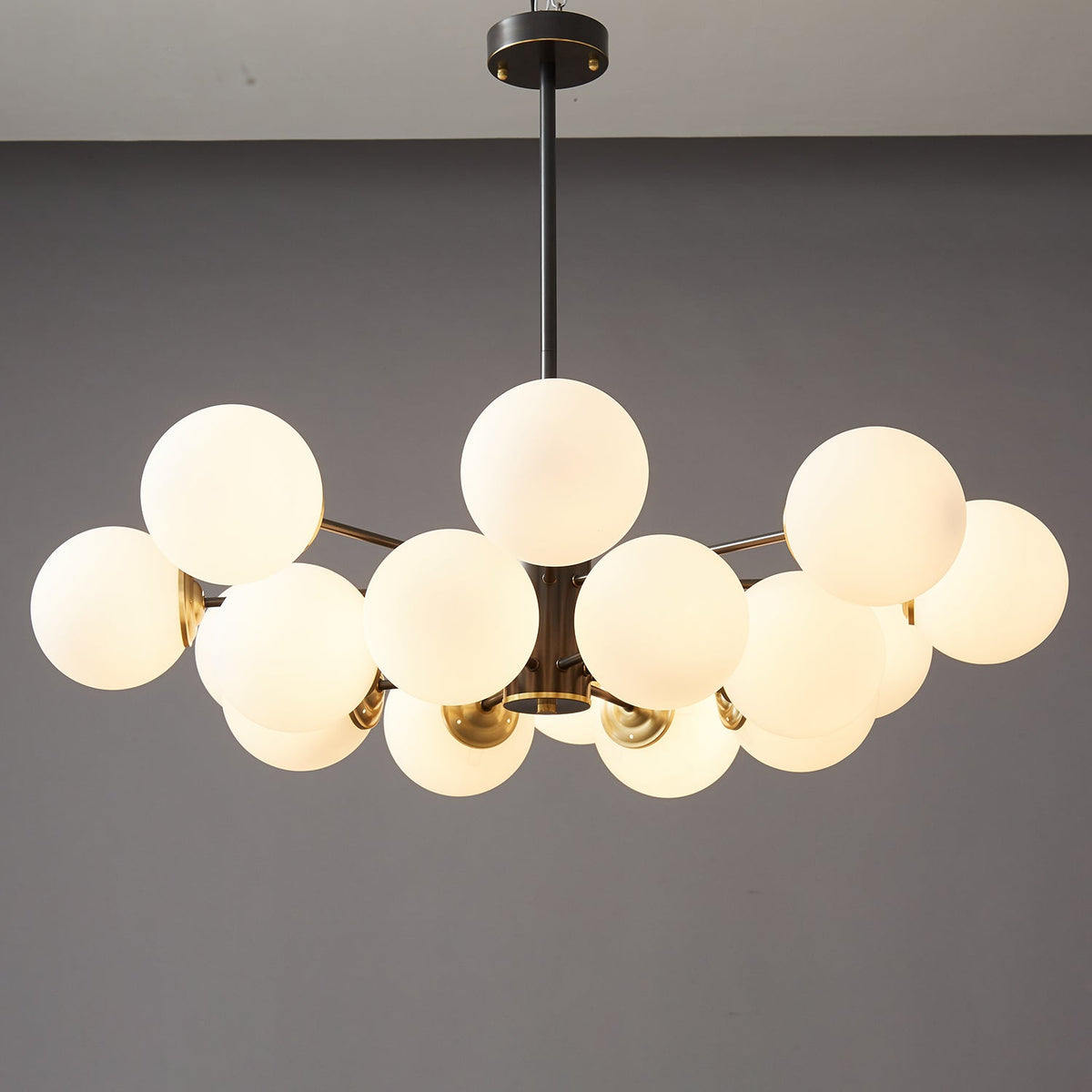 Catalos Moderne Premium Orb Kroonluchter van messing en glas