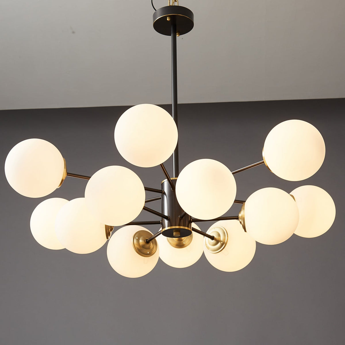 Catalos Moderne Premium Orb Kroonluchter van messing en glas