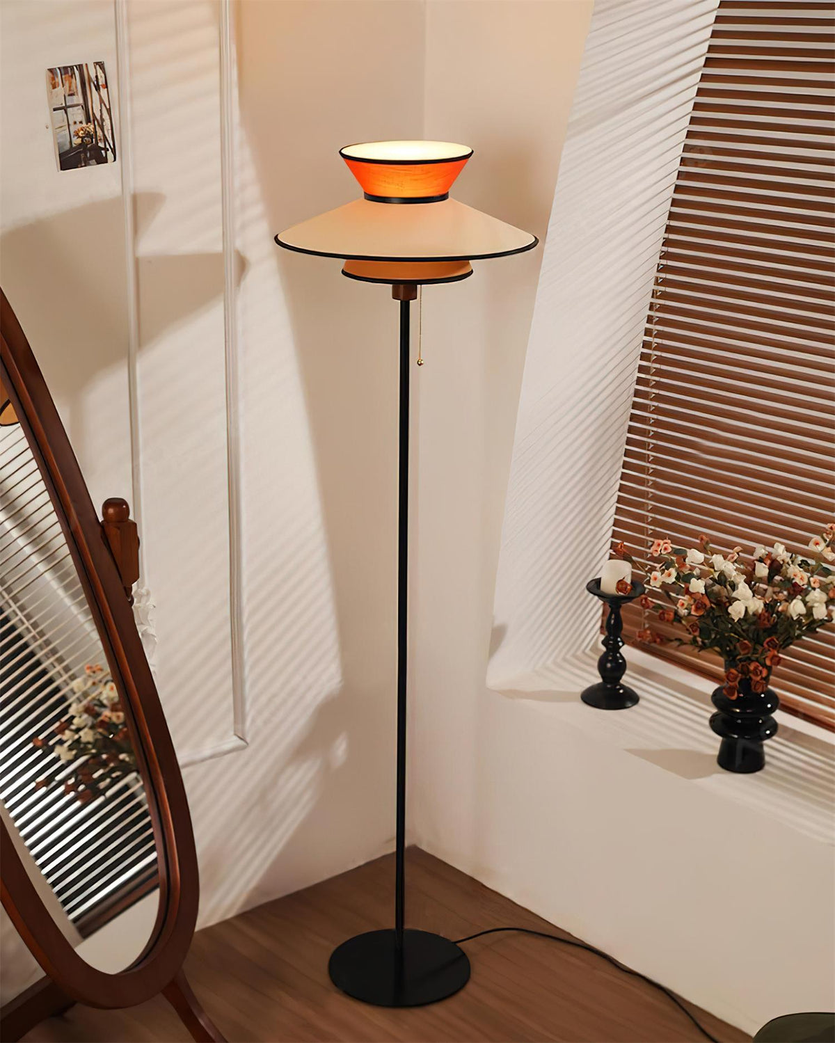 Oreliriella vloerlamp