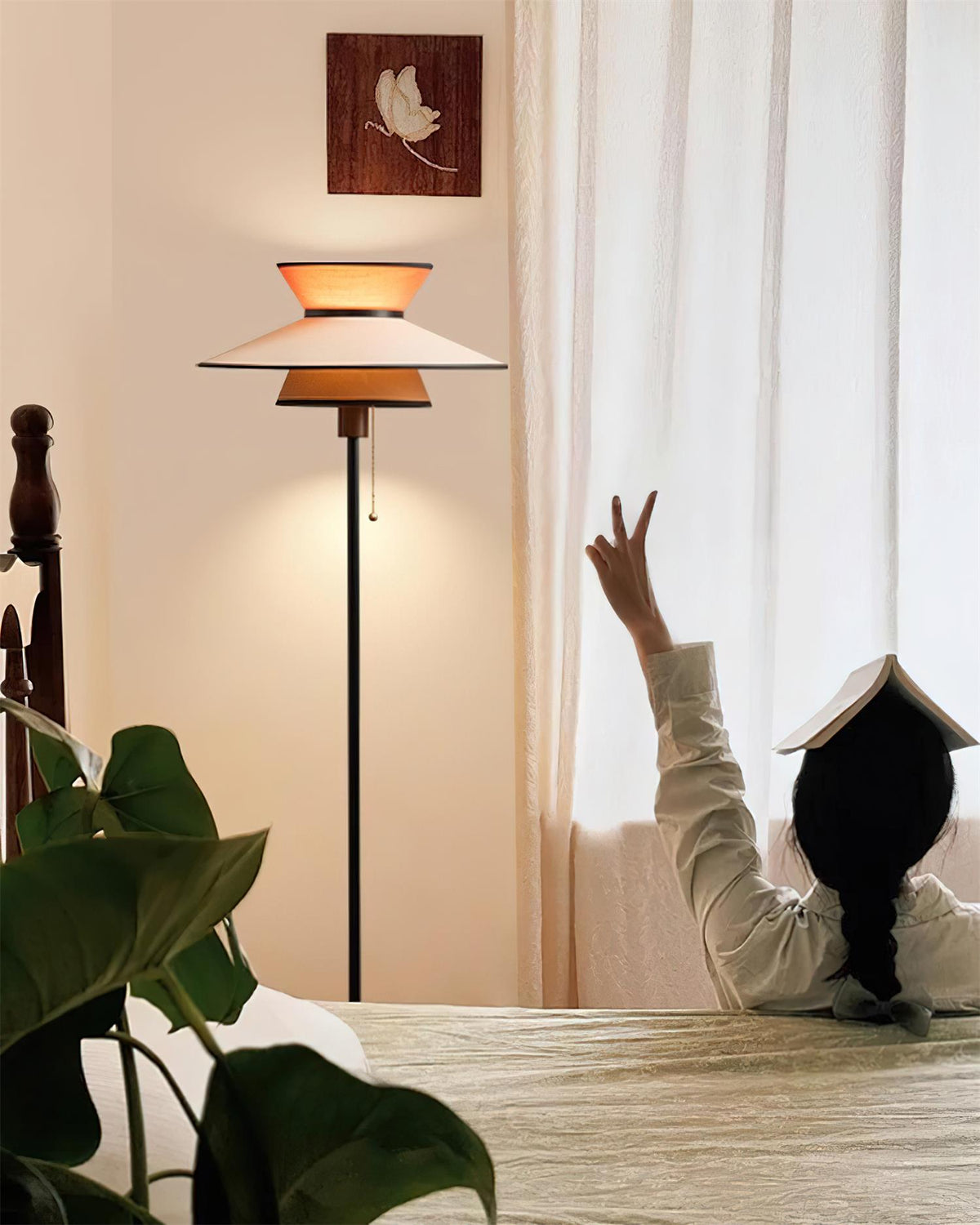Oreliriella vloerlamp