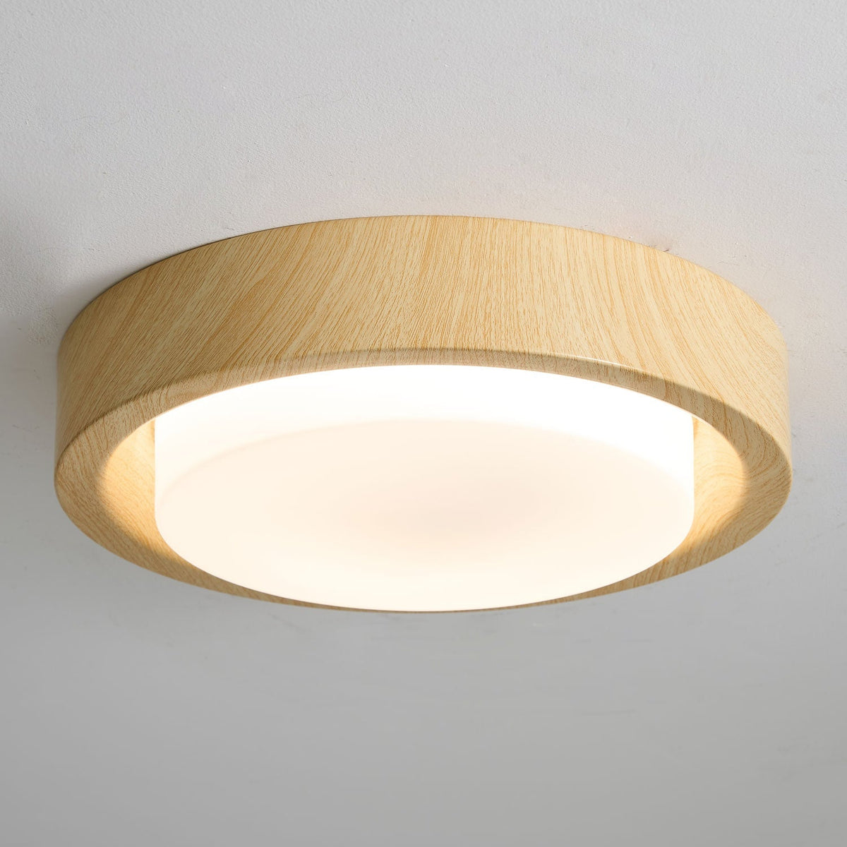 Sylaeon Minimalistische plafondlamp van walnoothout