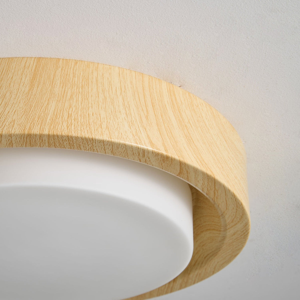 Sylaeon Minimalistische plafondlamp van walnoothout