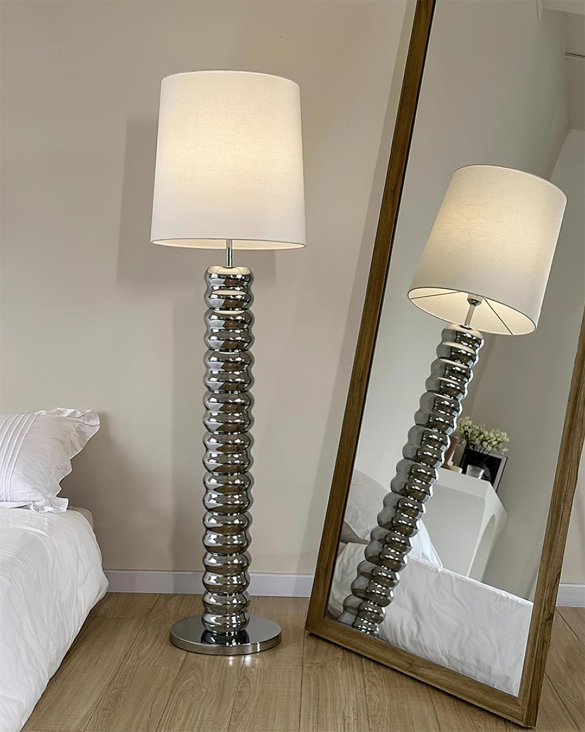 Rib vloerlamp