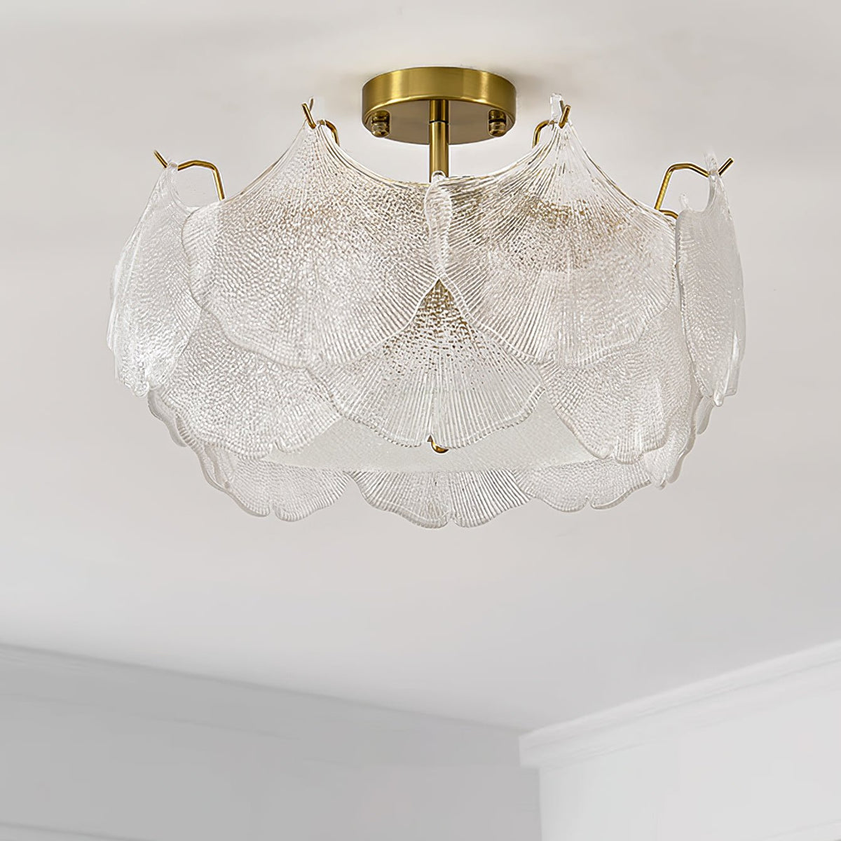 Quineth plafondlamp met cluster van maple-bladeren in glas