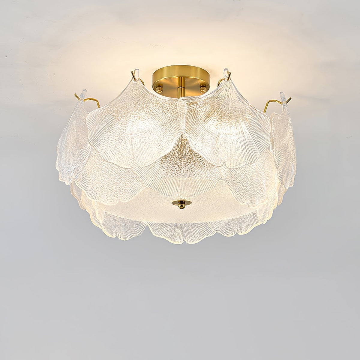 Quineth plafondlamp met cluster van maple-bladeren in glas