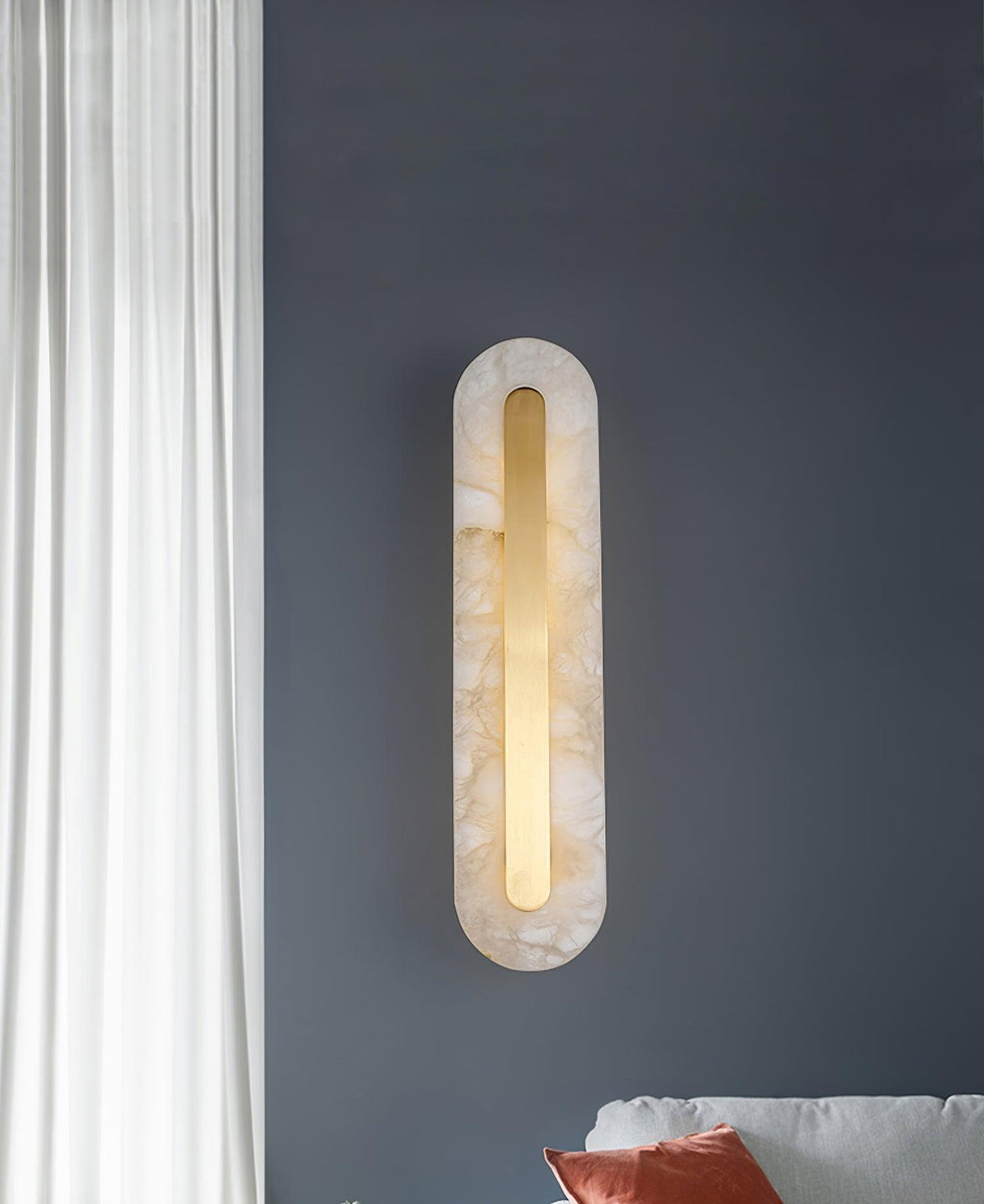 Selvia Minimalistische wandlamp van albast