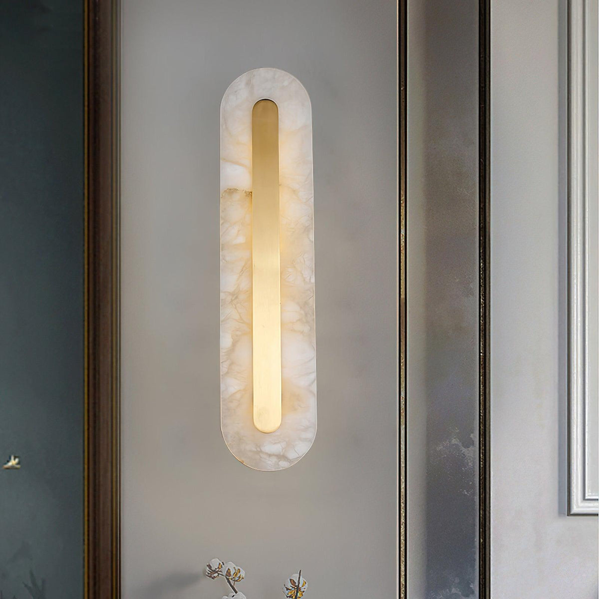 Selvia Minimalistische wandlamp van albast