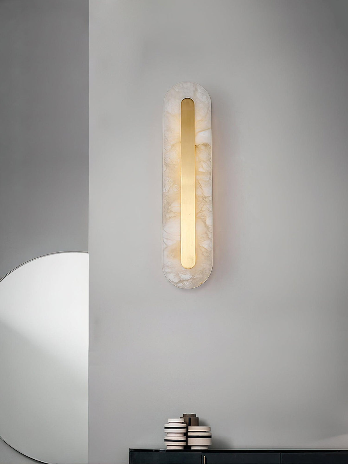 Selvia Minimalistische wandlamp van albast
