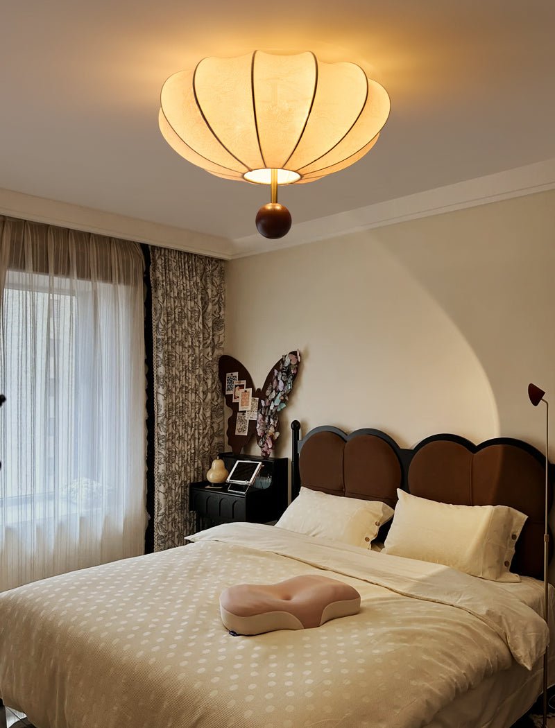 Rinelora plafondlamp van walnoothout en beige stof