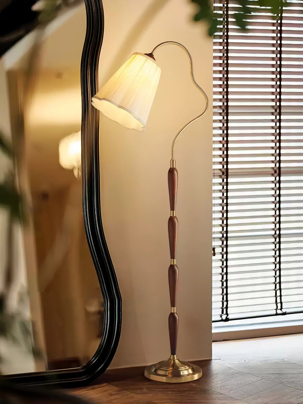 Foster Vintage Houten vloerlamp