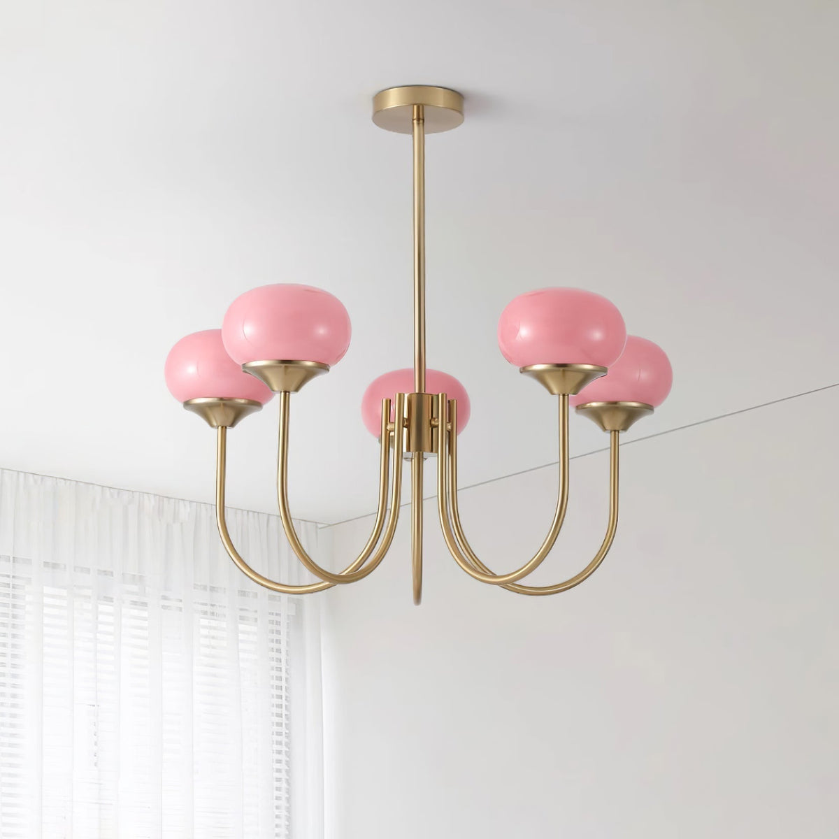 Velenian Kroonluchter met Roze Glazen Bolletjes Goud
