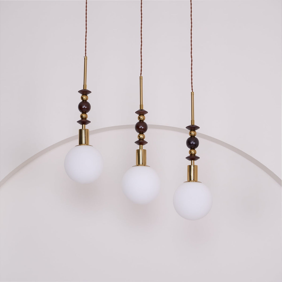 Aldanelle hanglamp van walnoothout