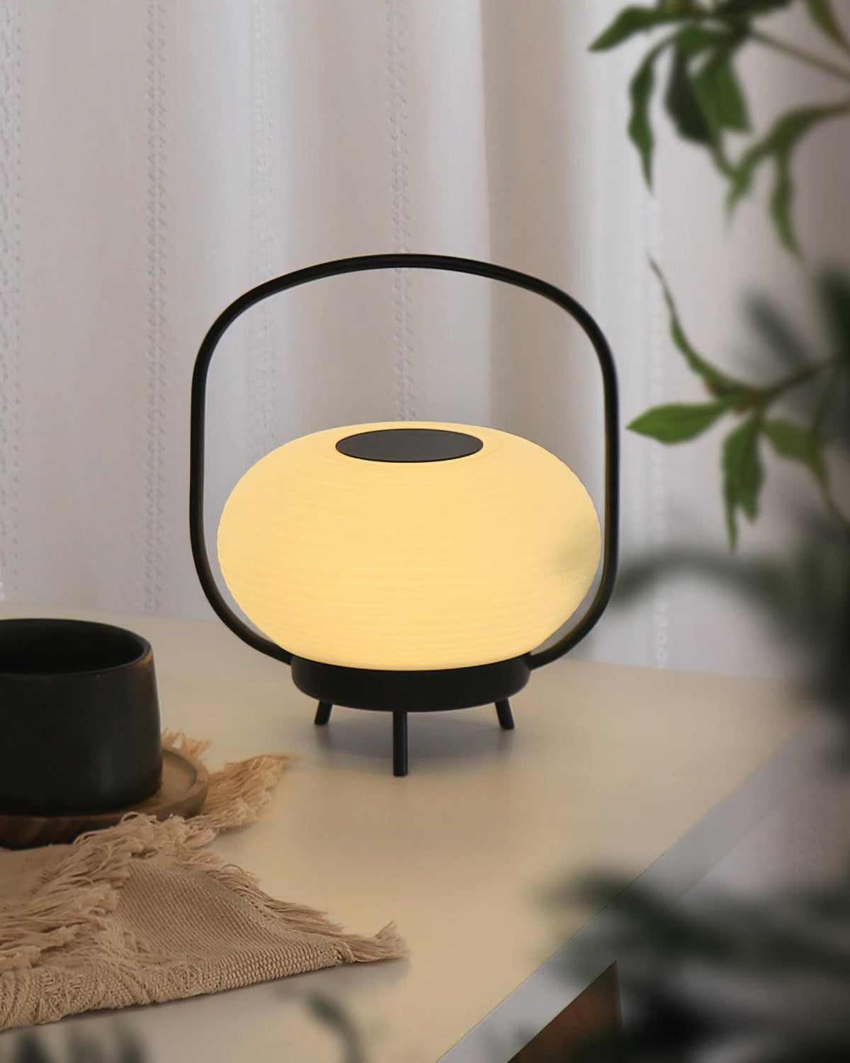 Saelan minimalistisch tafellamp