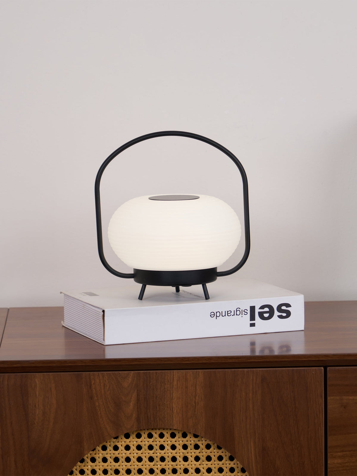Saelan minimalistisch tafellamp