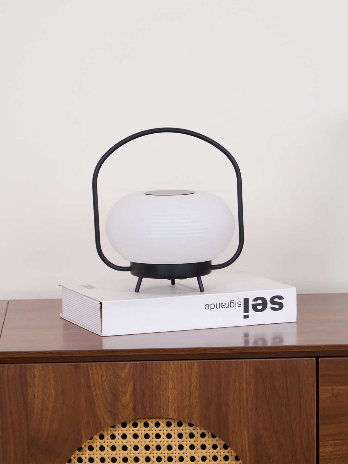 Saelan minimalistisch tafellamp