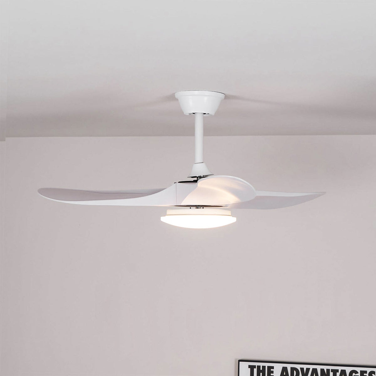Liorueria plafondventilator met verlichting