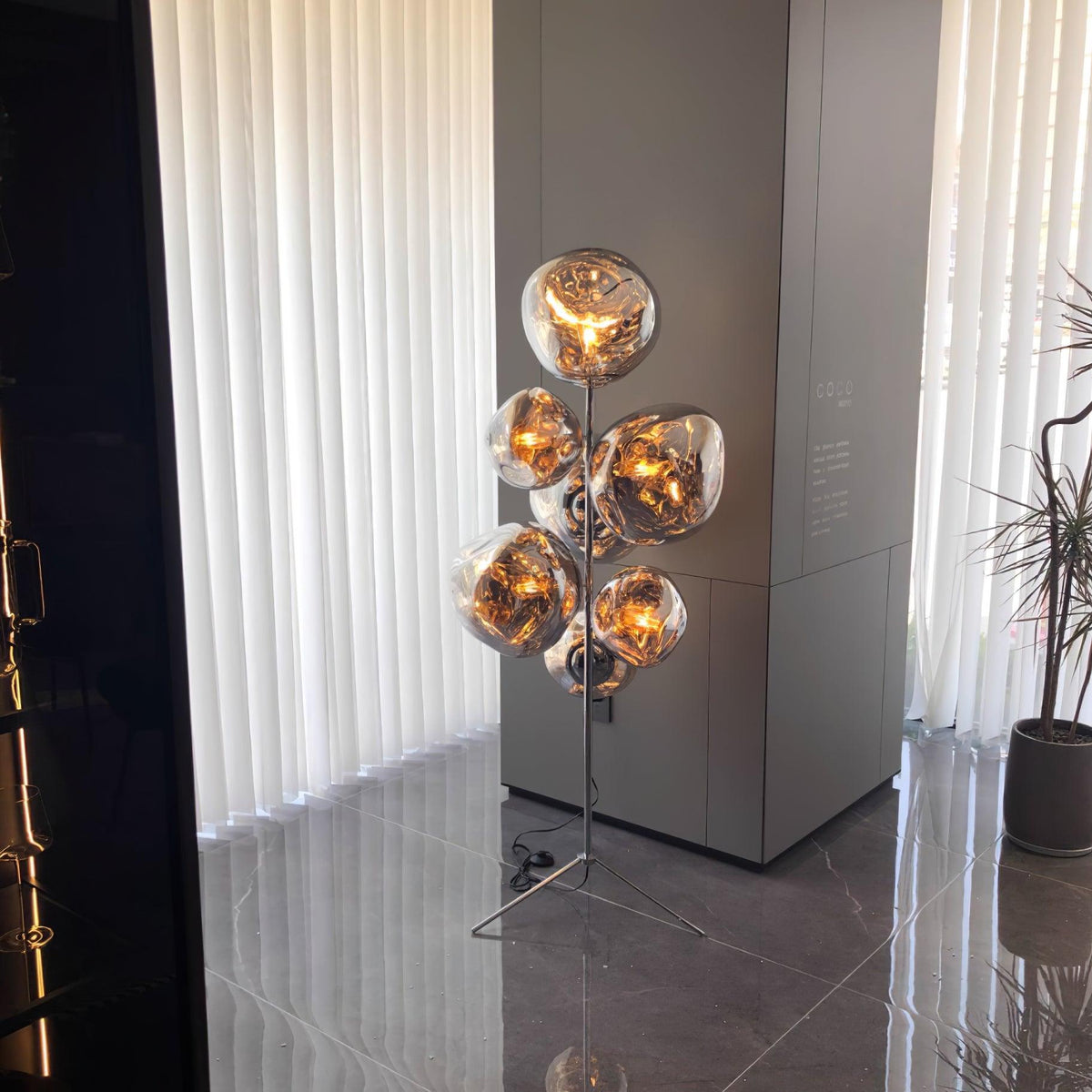 Calalielle vloerlamp