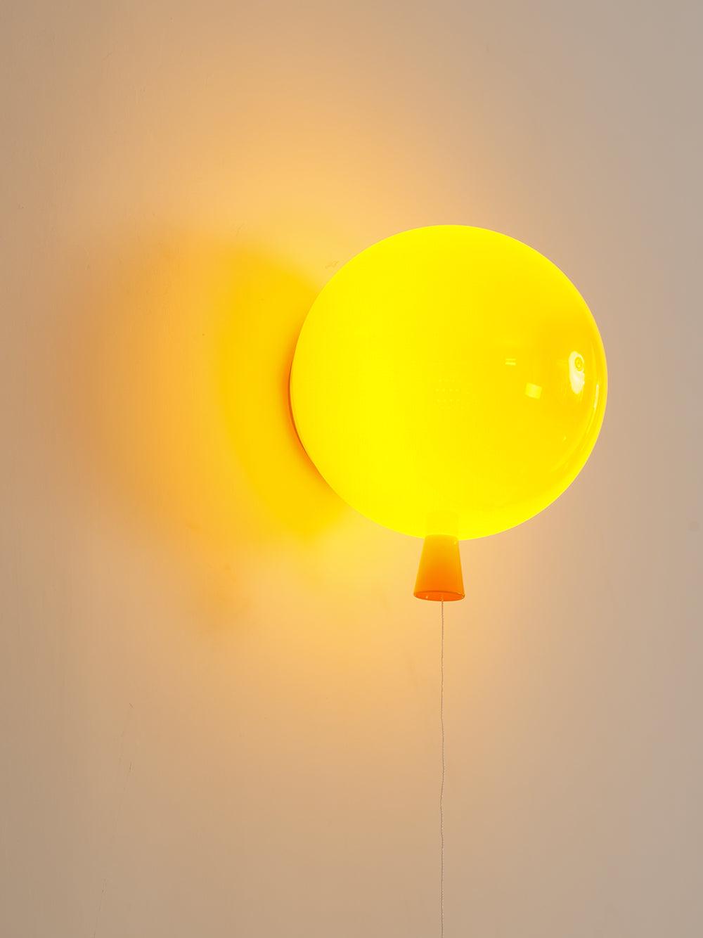 Kiri Vrolijk Dromerige ballonnen Kunststof Wandlamp