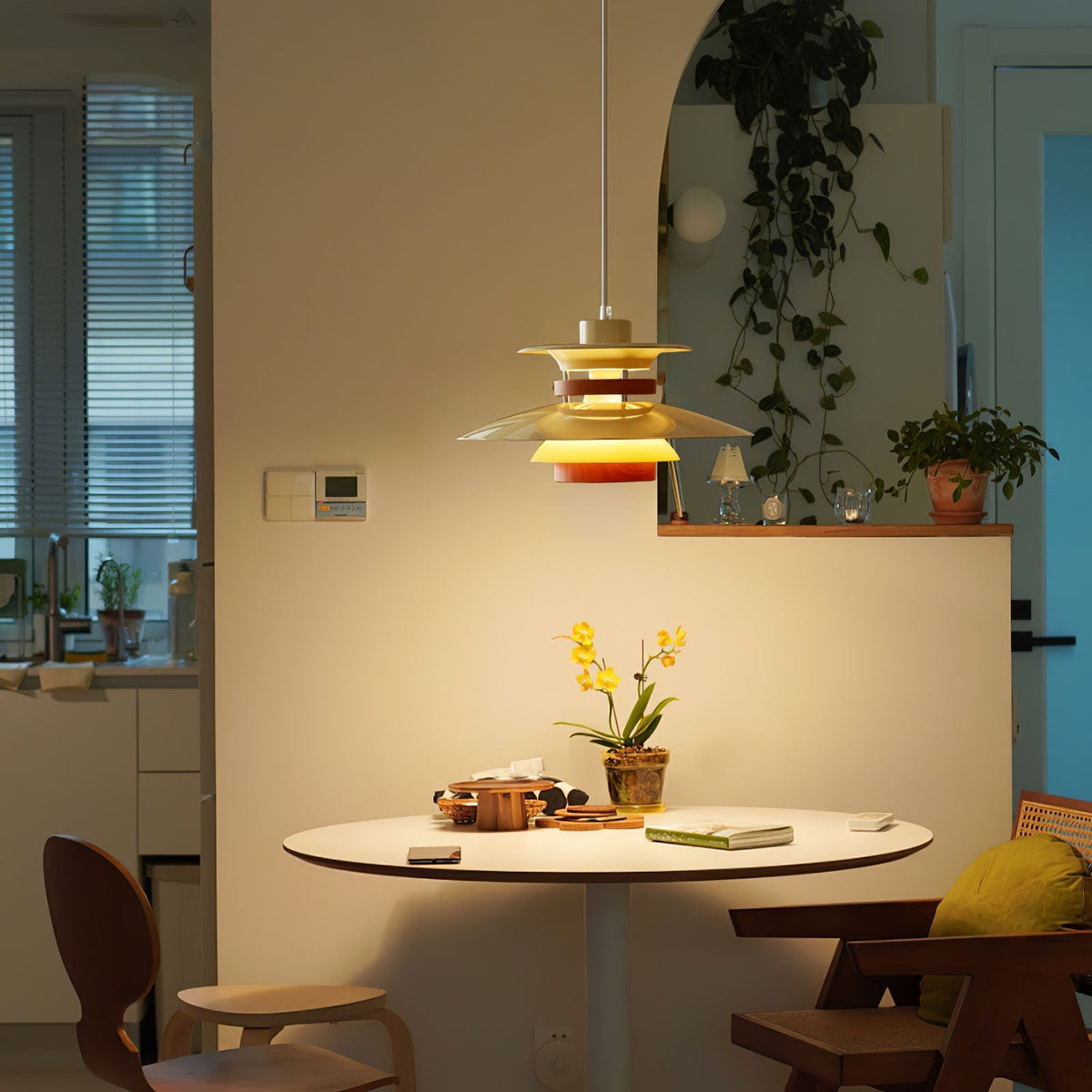 Sylelenne hanglamp van hout en staal