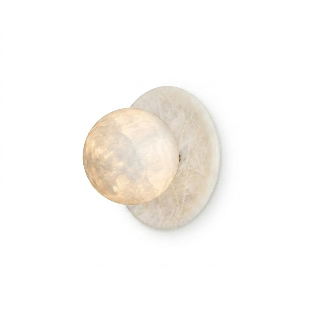 Niveeria bolvormige albasten wandlamp