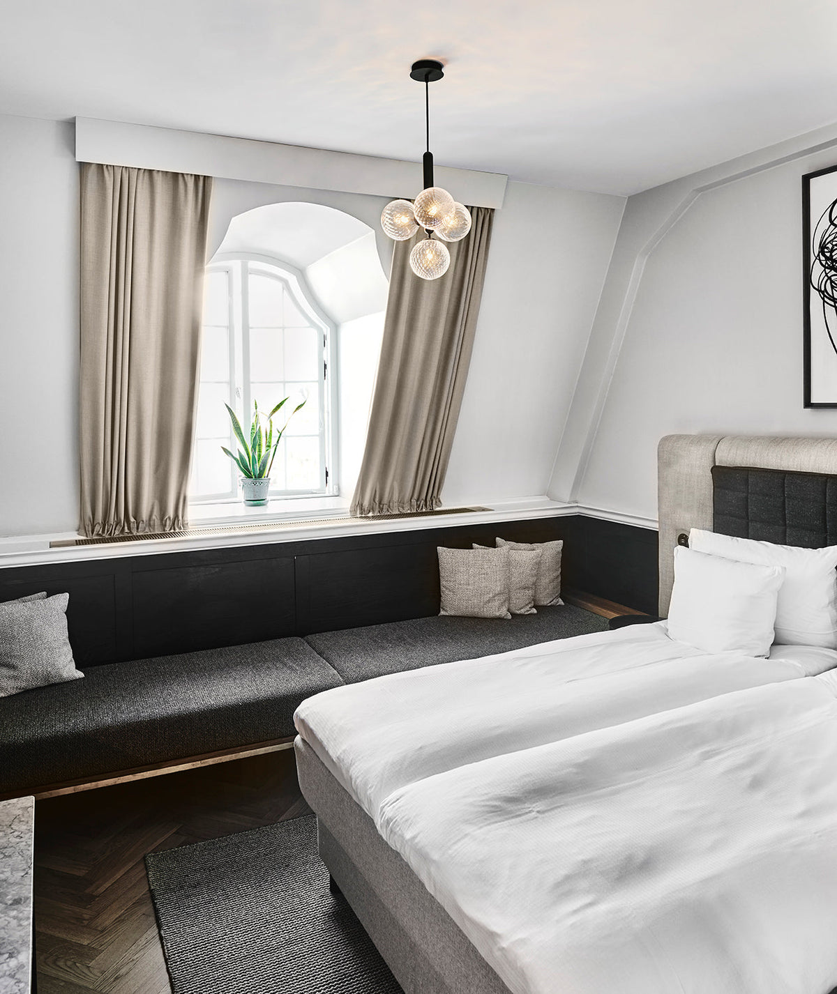 Lioraraya hanglamp met klassieke industriële stijl in glas